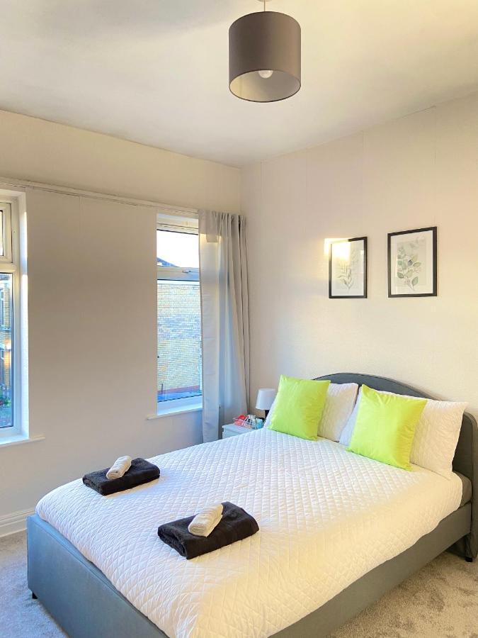 Kisobi Home Bedroom 1 Kingston upon Hull Eksteriør billede