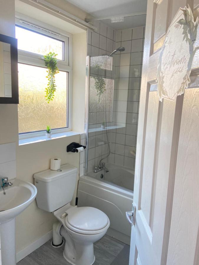 Kisobi Home Bedroom 1 Kingston upon Hull Eksteriør billede
